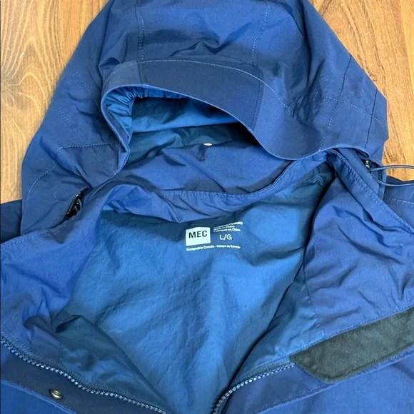 MEC Monsoon Jacket - Picture 2 of 8